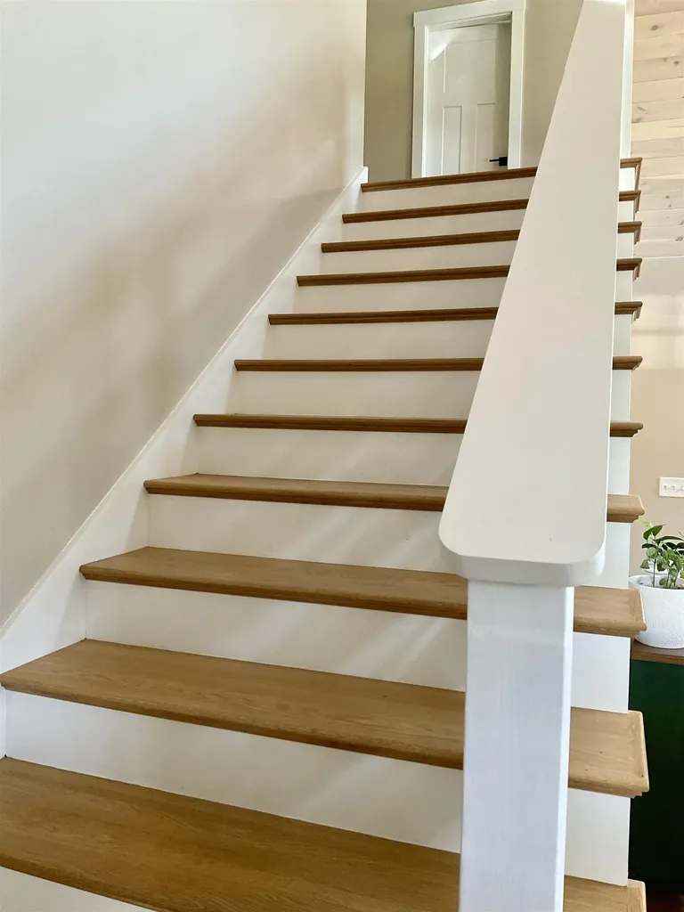 2318 West Side Road Conway NH 03860