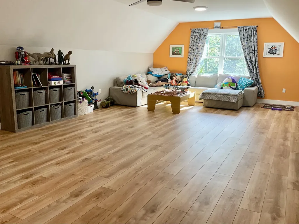 2318 West Side Road Conway NH 03860