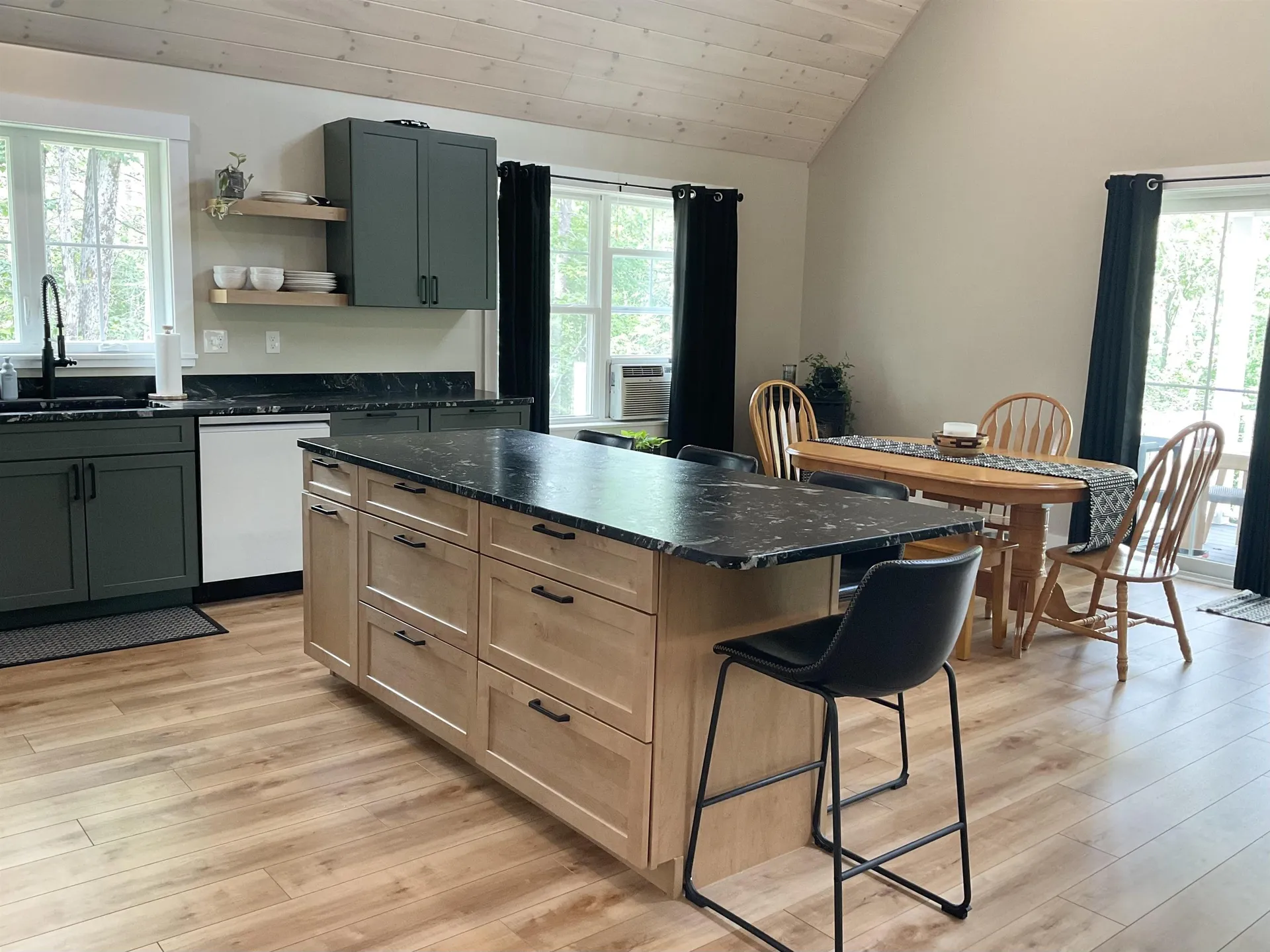 2318 West Side Road Conway NH 03860