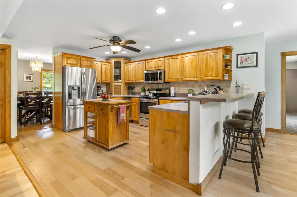 145 Stearns Drive Bethel VT 05032