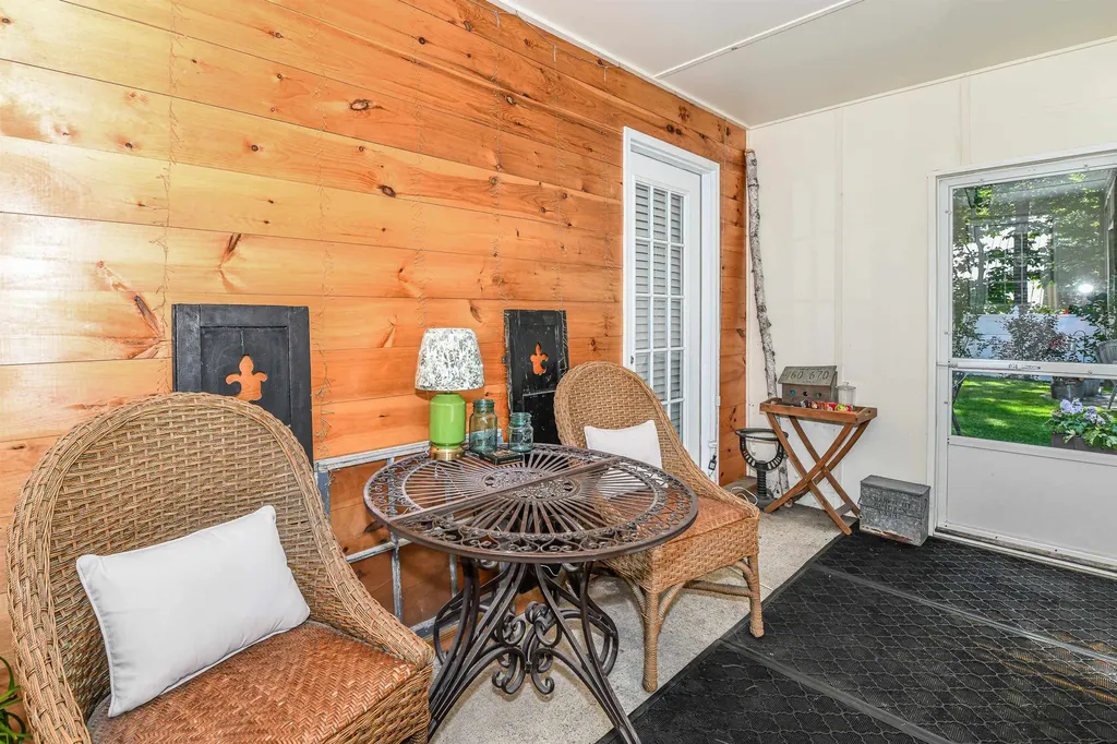 83 Maple Street Fryeburg ME 04037