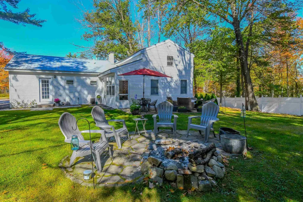 83 Maple Street Fryeburg ME 04037