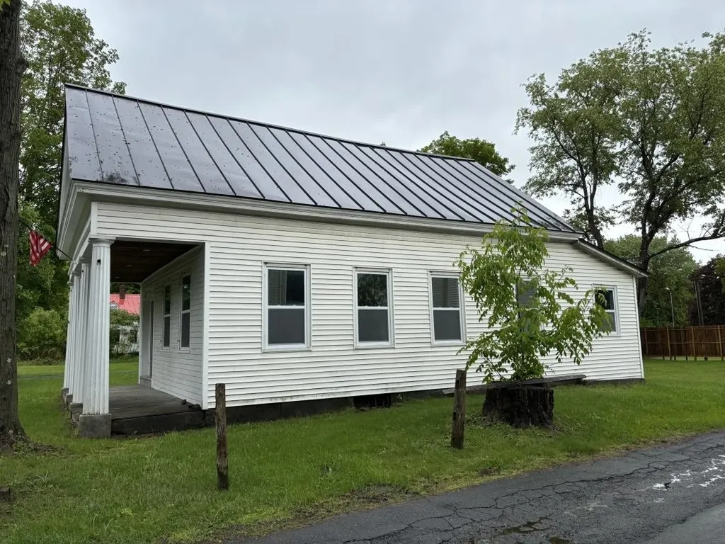 17 Route 12 Hartland VT 05048