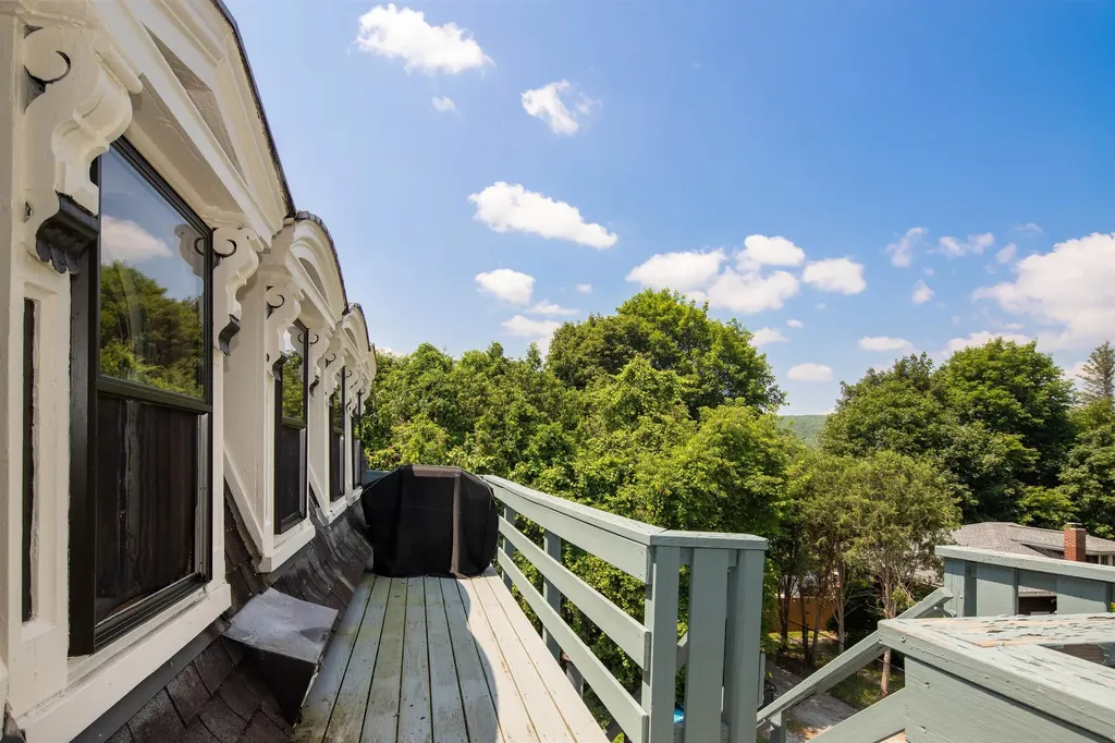 79 Pine Street Rutland City VT 05701