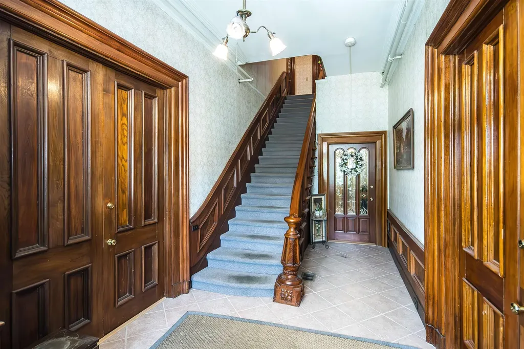 79 Pine Street Rutland City VT 05701