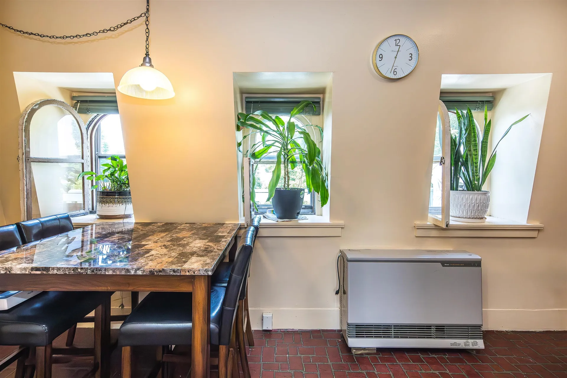 79 Pine Street Rutland City VT 05701