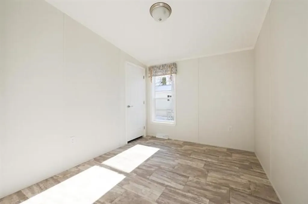 27 Firelite Road Conway NH 03818