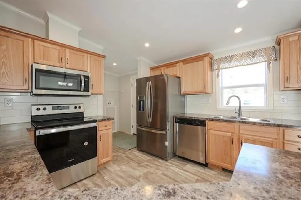 27 Firelite Road Conway NH 03818