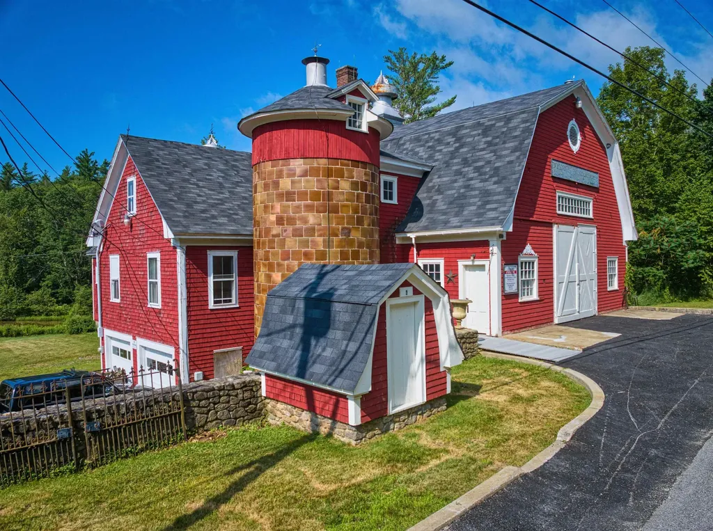 242/247 Prospect Hill Road Sunapee NH 03782