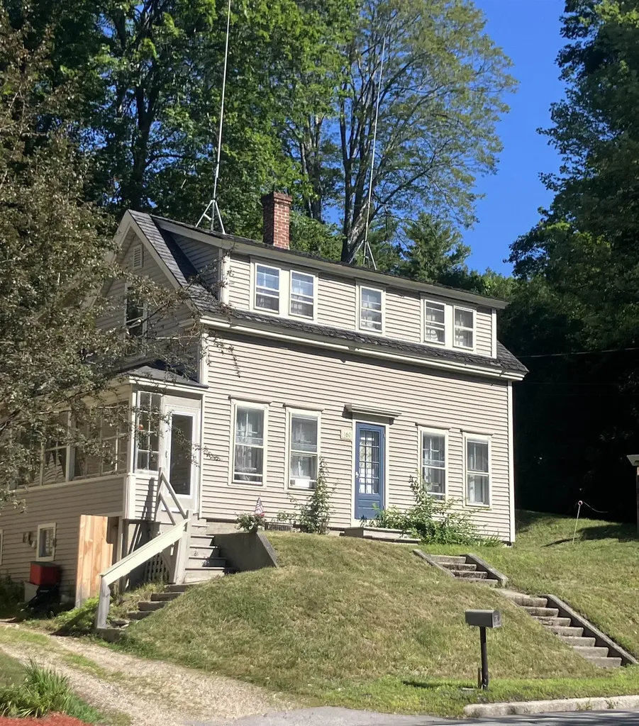 160 Center Street Wolfeboro NH 03894