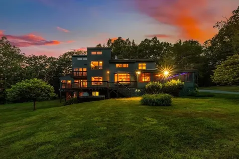 178 Forest Avenue Swanzey NH 03446
