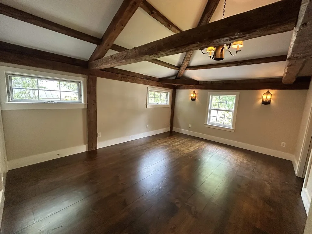 81 Front Street Exeter NH 03833