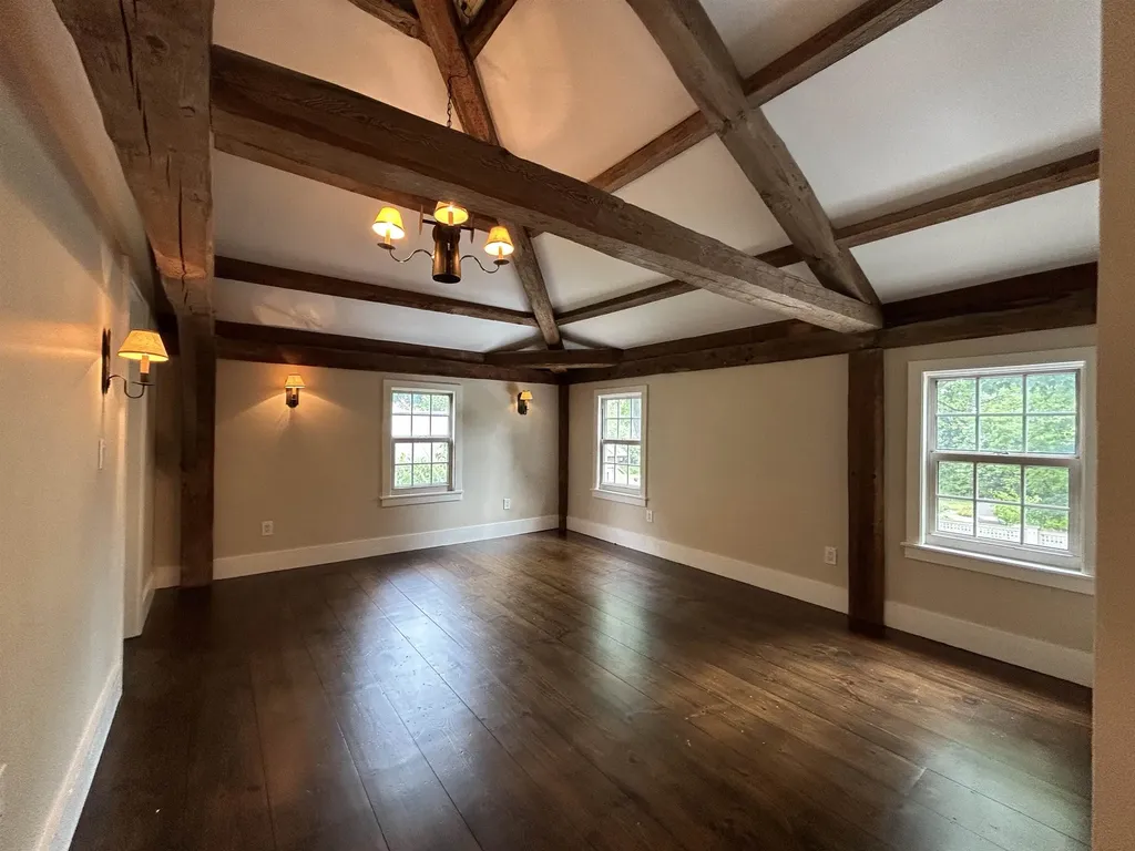 81 Front Street Exeter NH 03833