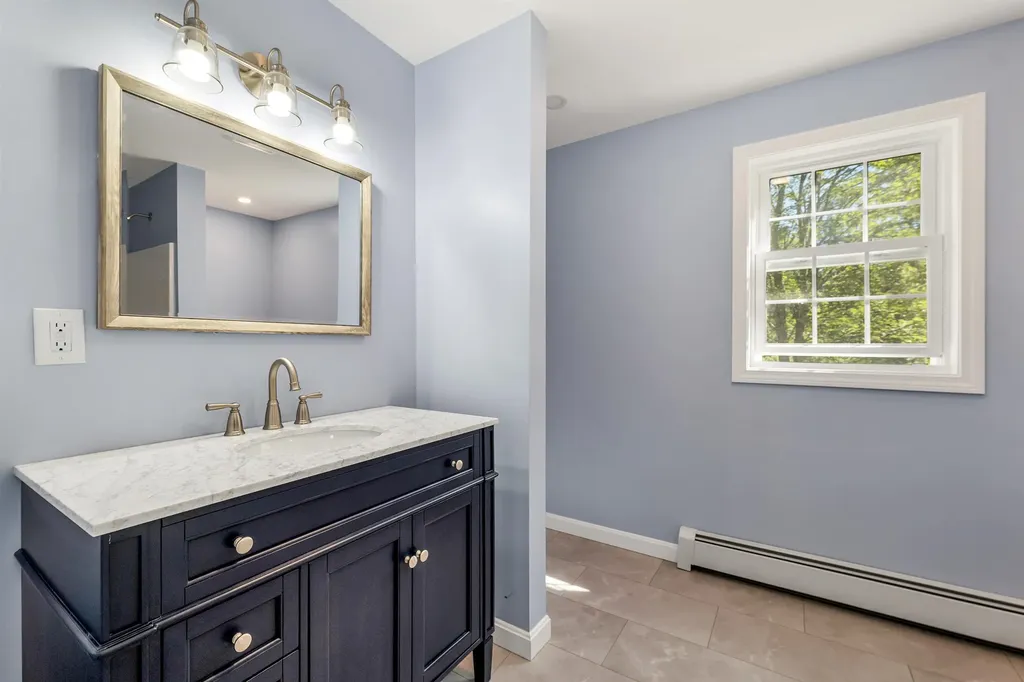 85a North Road Deerfield NH 03037