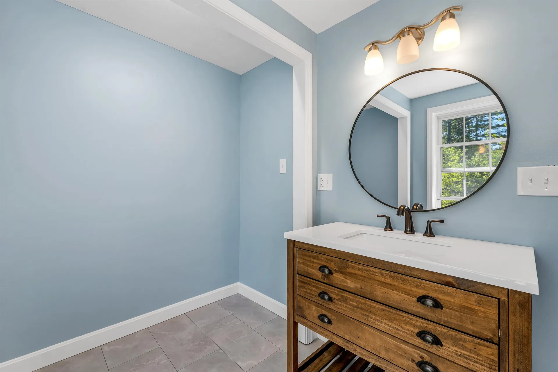 85a North Road Deerfield NH 03037