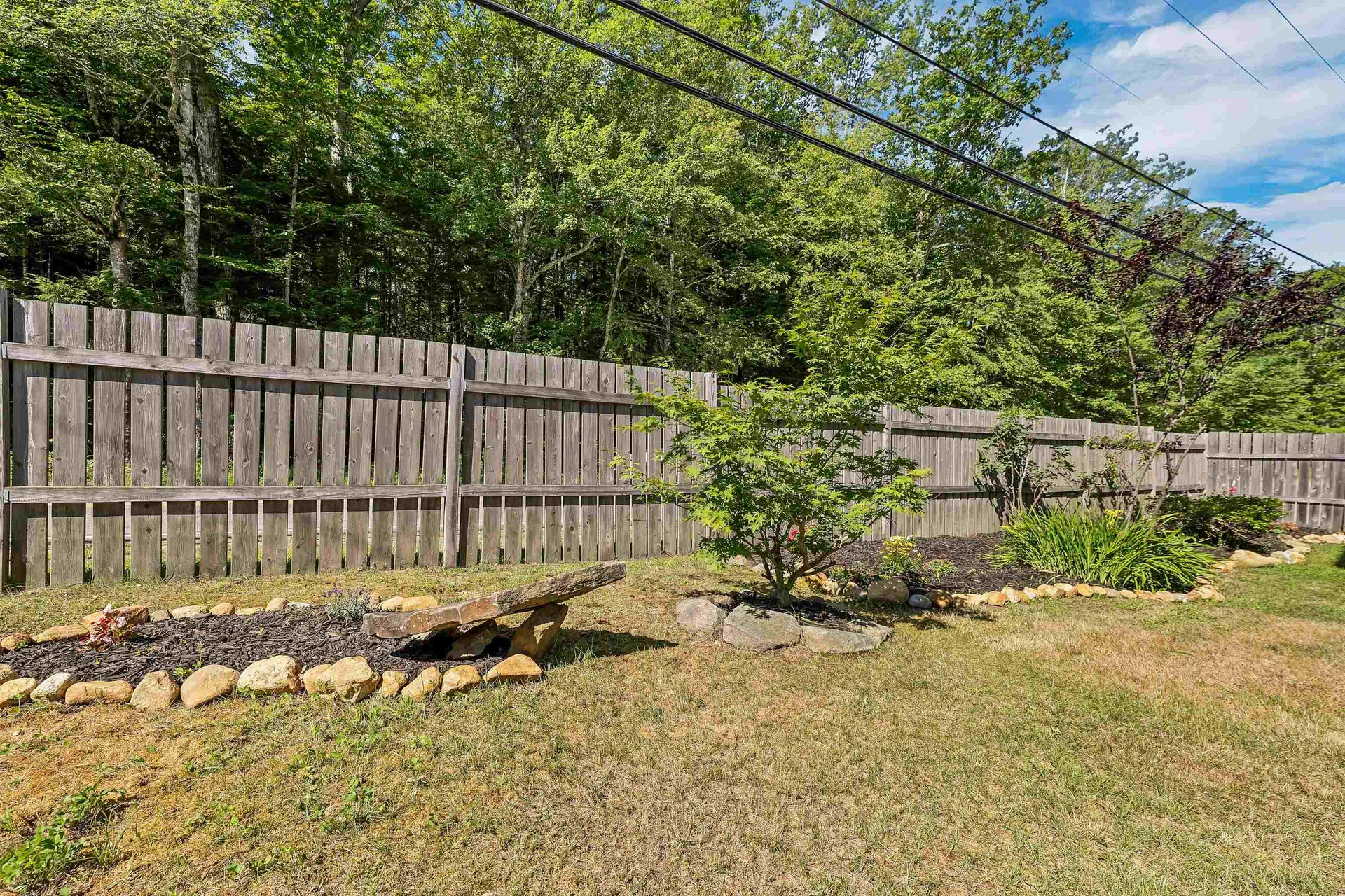 85a North Road Deerfield NH 03037
