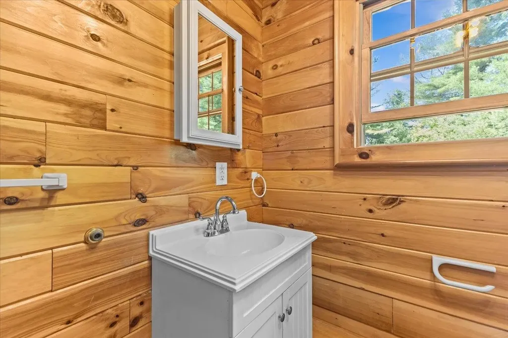 112 Green Acres Road Fairfax VT 05454