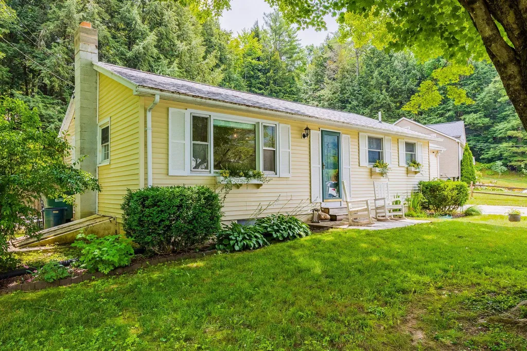 78 Carbonti Circle Arlington VT 05250