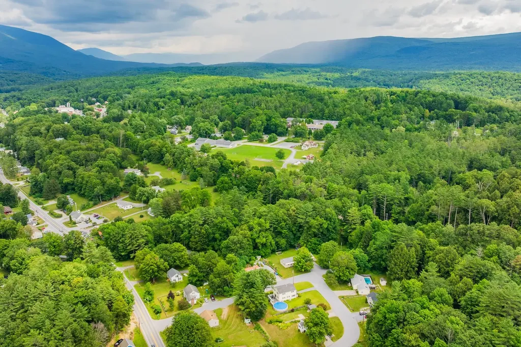 78 Carbonti Circle Arlington VT 05250