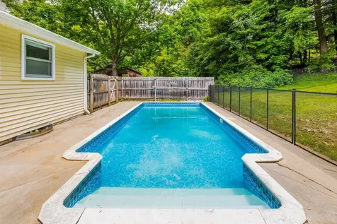 78 Carbonti Circle Arlington VT 05250