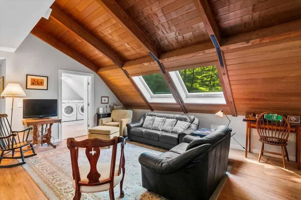 509 Thompson Pond Road Pownal VT 05261