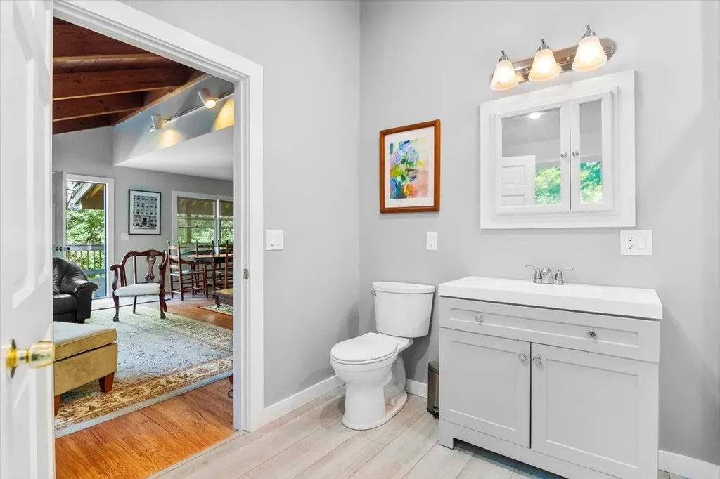 509 Thompson Pond Road Pownal VT 05261