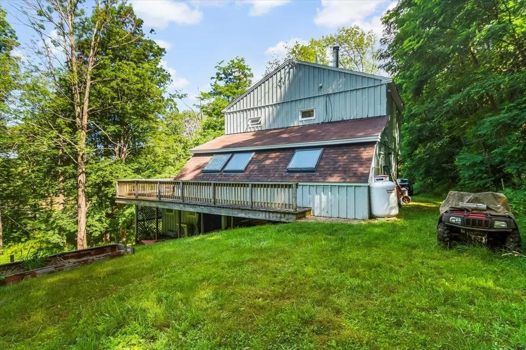 509 Thompson Pond Road Pownal VT 05261