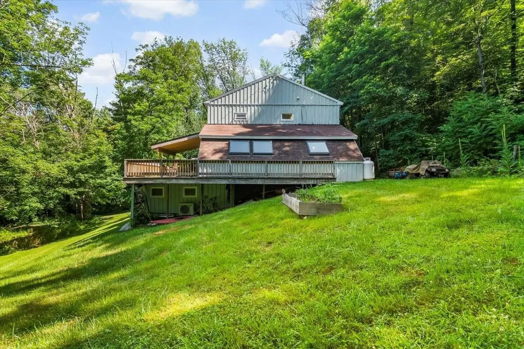 509 Thompson Pond Road Pownal VT 05261