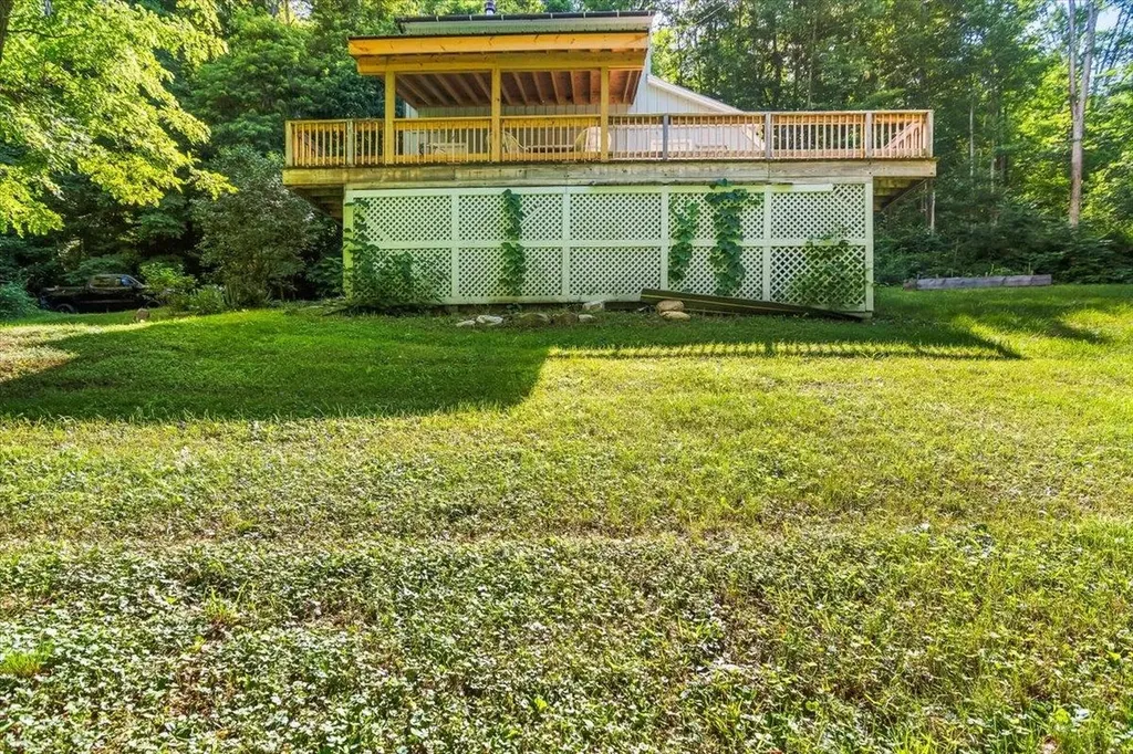 509 Thompson Pond Road Pownal VT 05261