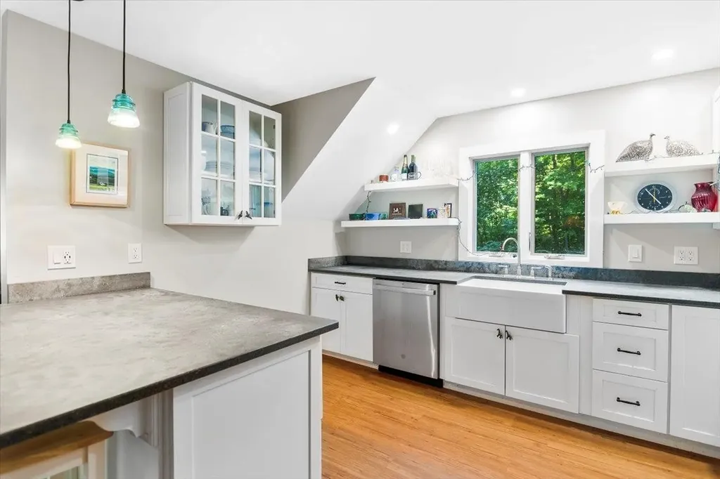 509 Thompson Pond Road Pownal VT 05261