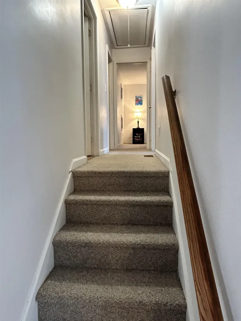 12 Pingree Hill Road Derry NH 03038