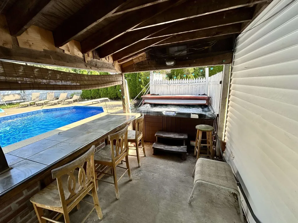 12 Pingree Hill Road Derry NH 03038