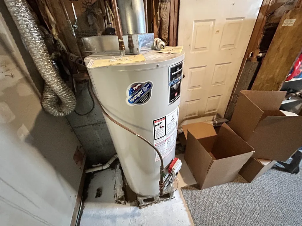 12 Pingree Hill Road Derry NH 03038