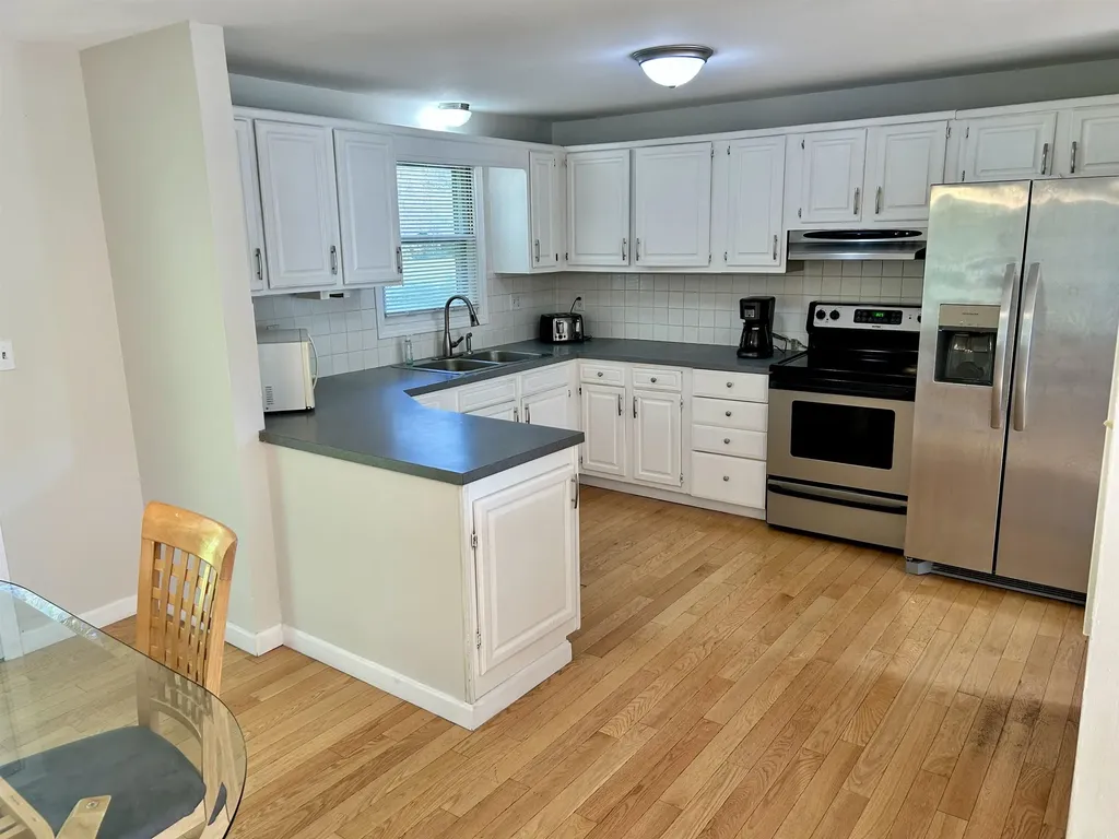 12 Pingree Hill Road Derry NH 03038