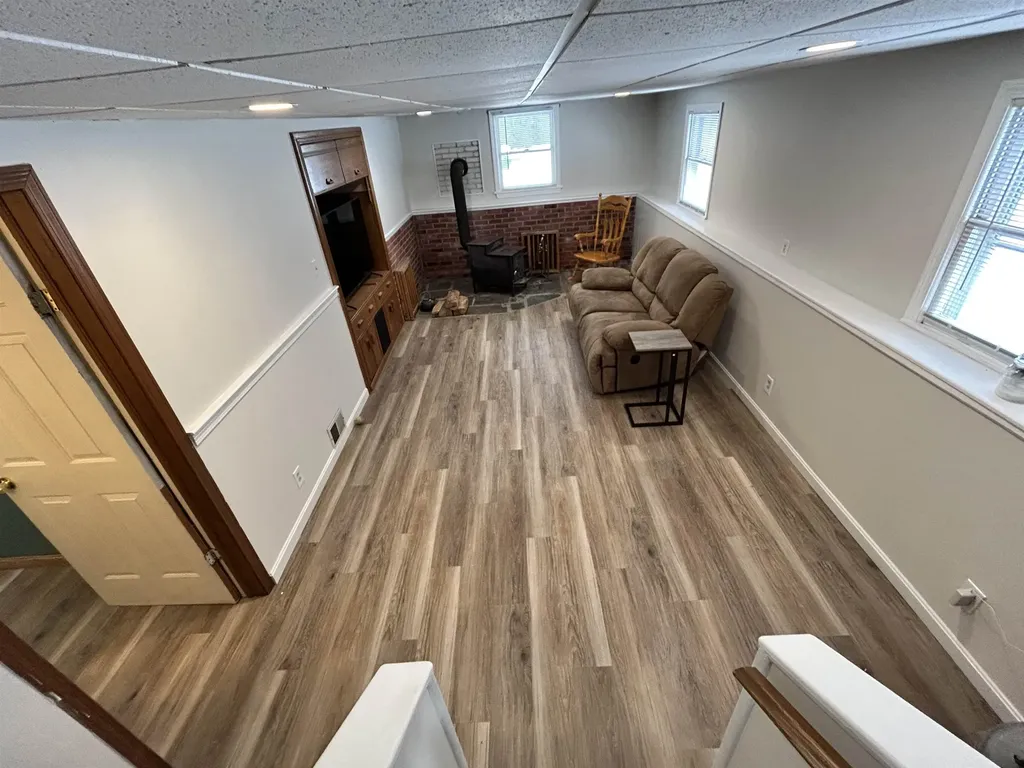 12 Pingree Hill Road Derry NH 03038