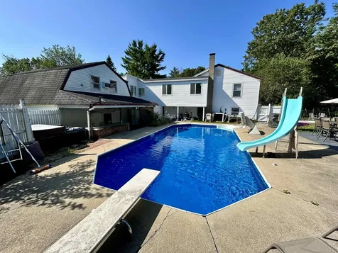 12 Pingree Hill Road Derry NH 03038