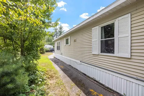 4 Leanne Drive Concord NH 03302