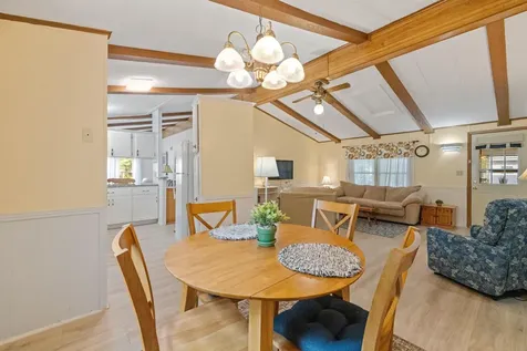 4 Leanne Drive Concord NH 03302