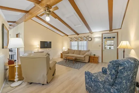 4 Leanne Drive Concord NH 03302