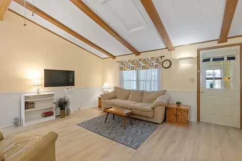 4 Leanne Drive Concord NH 03302