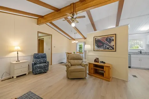 4 Leanne Drive Concord NH 03302