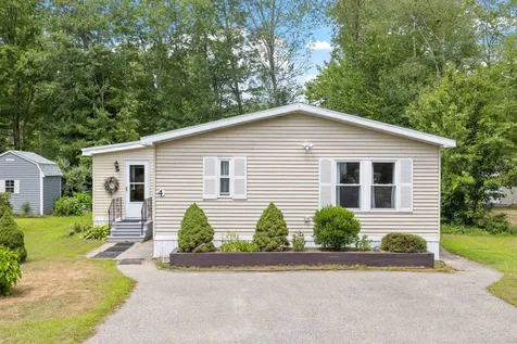 4 Leanne Drive Concord NH 03302