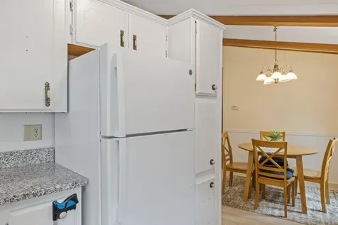 4 Leanne Drive Concord NH 03302