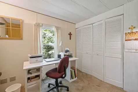 4 Leanne Drive Concord NH 03302