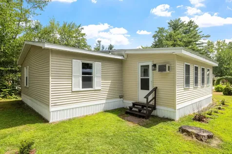 4 Leanne Drive Concord NH 03302