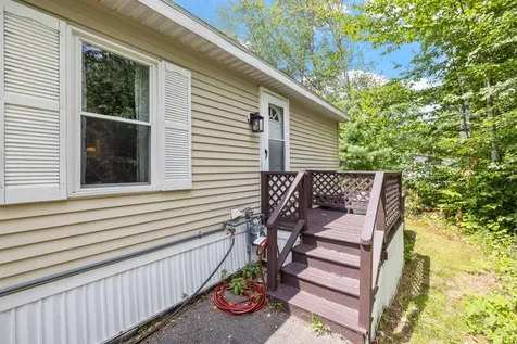 4 Leanne Drive Concord NH 03302