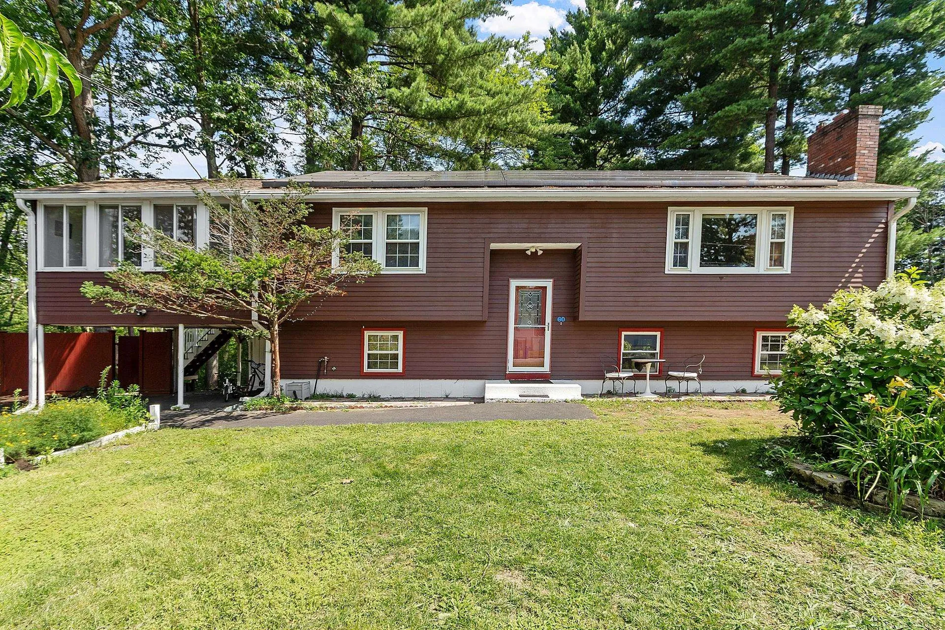 60 Glen Forest Drive Manchester NH 03109