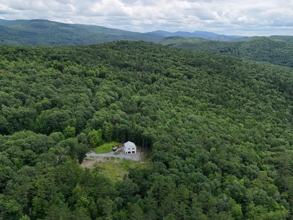 68 Norris Road Orford NH 03777