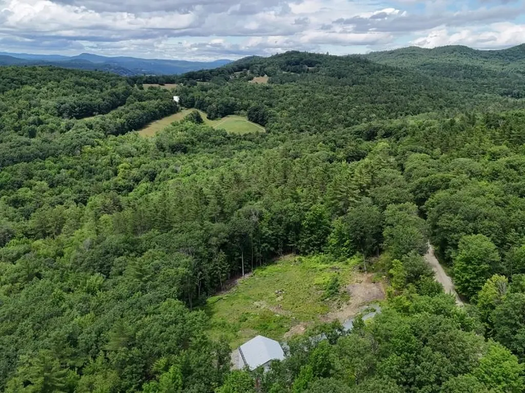 68 Norris Road Orford NH 03777