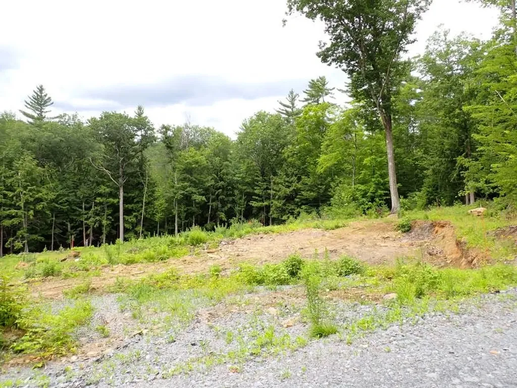 68 Norris Road Orford NH 03777